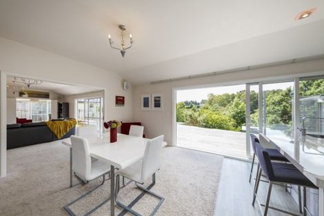 Photo of property in 28 Cashmere Drive, Fitzherbert, Palmerston North, 4410