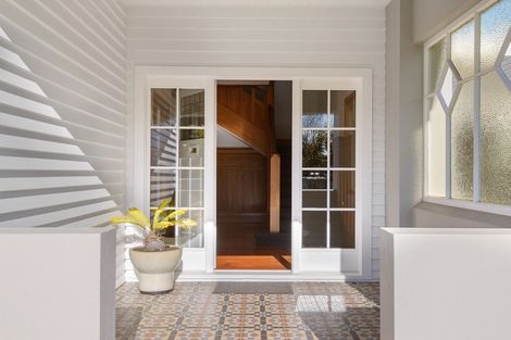 Photo of property in 102 Heaton Street, Merivale, Christchurch, 8052