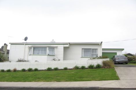 Photo of property in 13 Pitcairn Street, Oakura, 4314