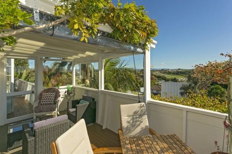 Photo of property in 9 Te Arawa Place, Welcome Bay, Tauranga, 3112