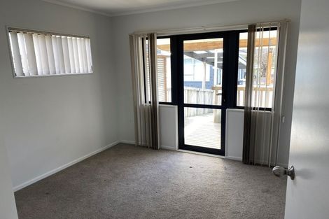 Photo of property in 395 Main Road, Huapai, Kumeu, 0810