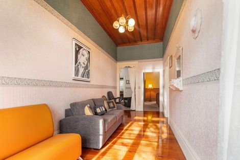 Photo of property in 30 Camberwell Road, Hawera, 4610