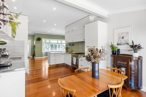 Photo of property in 52 Victor Street, Avondale, Auckland, 1026