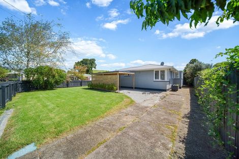 Photo of property in 7 Tarata Crescent, Mangere Bridge, Auckland, 2022