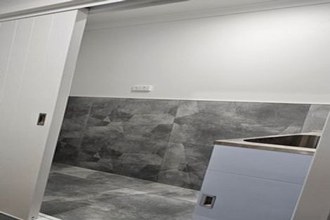 Photo of property in 12a Blease Street, New Lynn, Auckland, 0600