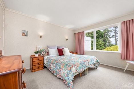 Photo of property in 42 Norana Road, Maoribank, Upper Hutt, 5018