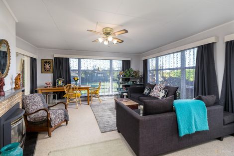 Photo of property in 15 Rugby Street, Waimate, 7924