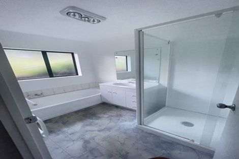 Photo of property in 63a Harmel Road, Glendene, Auckland, 0602