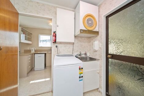 Photo of property in 1/28 Tiverton Crescent, Whalers Gate, New Plymouth, 4310