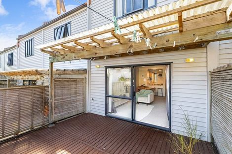 Photo of property in 15/21 Armoy Drive, East Tamaki, Auckland, 2016