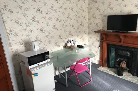 Photo of property in 12 Sutherland Street, Dunedin Central, Dunedin, 9016