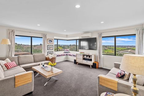 Photo of property in 86 Whites Road, Whitford, Howick, 2571