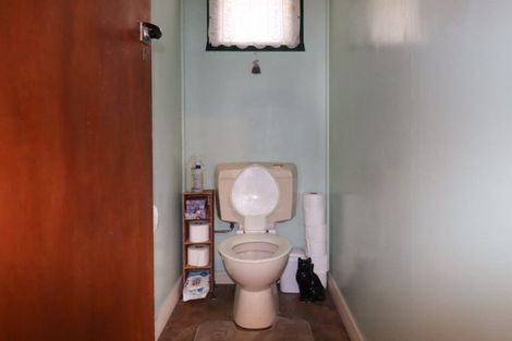 Photo of property in 3 Victoria Avenue, Dannevirke, 4930