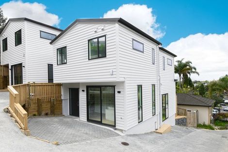 Photo of property in 1/11a Falstone Lane, Browns Bay, Auckland, 0630