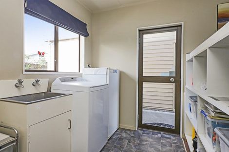 Photo of property in 12 Railey Place, Greenmeadows, Napier, 4112