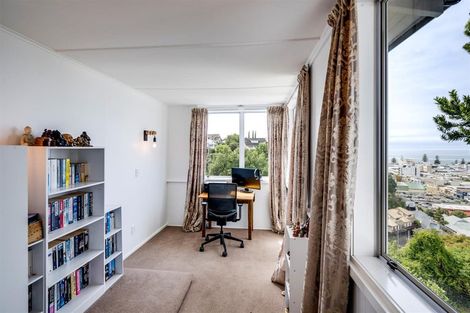 Photo of property in 11a Colenso Avenue, Hospital Hill, Napier, 4110