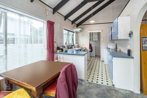 Photo of property in 84 Victoria Street, Carterton, 5713