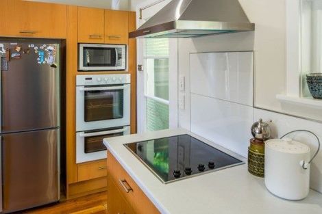 Photo of property in 26 Kiriwai Road, Paremata, Porirua, 5024