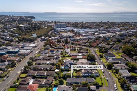 Photo of property in 3/13 Otakau Road, Milford, Auckland, 0620