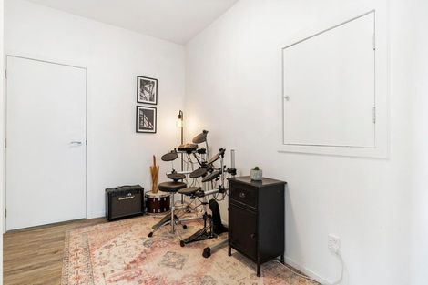 Photo of property in 1/18 Mizpah Road, Torbay, Auckland, 0630