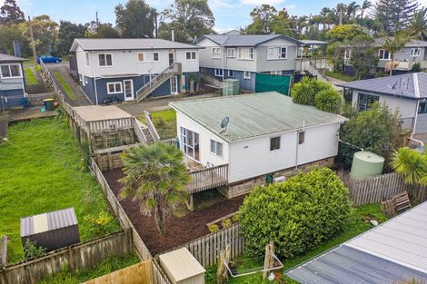 Photo of property in 20 Saffron Street, Birkdale, Auckland, 0626
