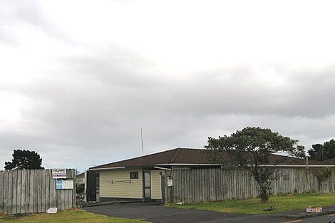 Photo of property in 2/48 Greenpark Road, Penrose, Auckland, 1061
