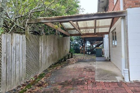 Photo of property in 819 Beach Road, Browns Bay, Auckland, 0630