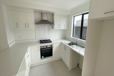 Photo of property in 63 Manarini Road, Westgate, Auckland, 0614