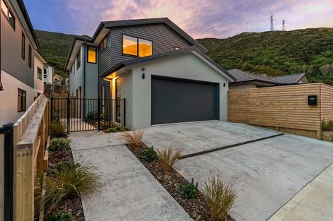 Photo of property in 131 Silverstream Road, Crofton Downs, Wellington, 6035