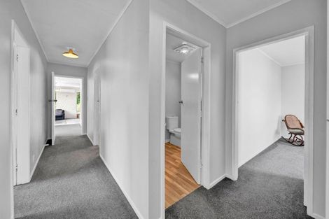 Photo of property in 15 Kauri Street, Inglewood, 4330