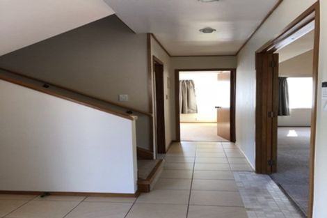 Photo of property in 92 Ranfurly Road, Alfriston, Auckland, 2105