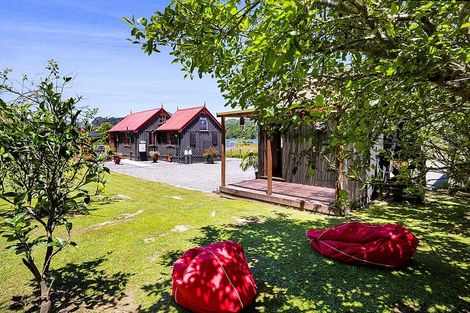 Photo of property in 145 Te Mahoe Road, Mokau, 4376