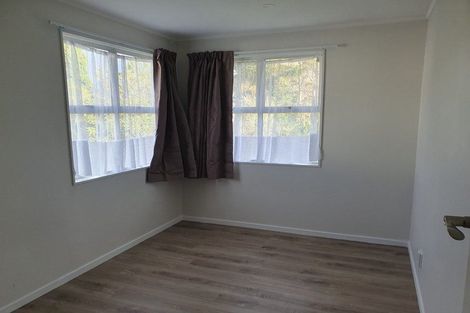 Photo of property in 2/5 Oates Road, Glen Eden, Auckland, 0602