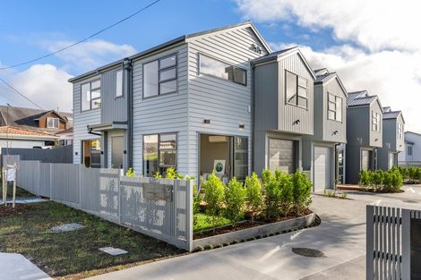 Photo of property in 3b Trafalgar Road, Milford, Auckland, 0620