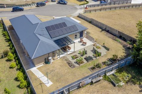 Photo of property in 12 Awahou Place, Foxton, 4814