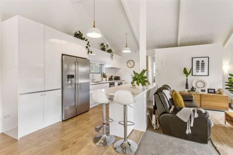 Photo of property in 12 Pine Terrace, Howick, Auckland, 2014