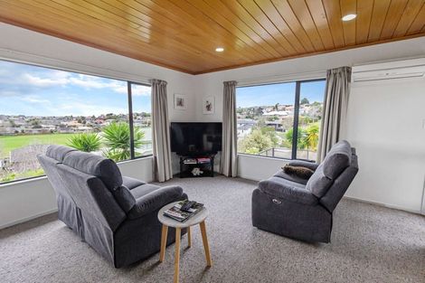 Photo of property in 4 Pampas Place, Western Heights, Hamilton, 3200