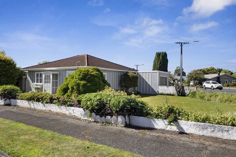 Photo of property in 10 Tukapa Street, Westown, New Plymouth, 4310