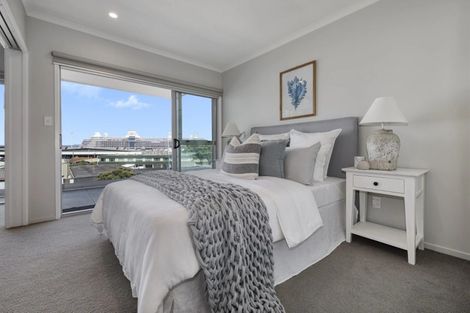 Photo of property in 301/277 Maunganui Road, Mount Maunganui, 3116