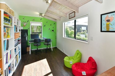 Photo of property in 1 Inca Place, Snells Beach, 0920