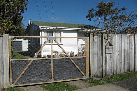 Photo of property in 5a Short Street, Wainuiomata, Lower Hutt, 5014