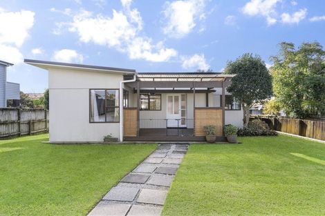 Photo of property in 28a Powell Street, Avondale, Auckland, 1026