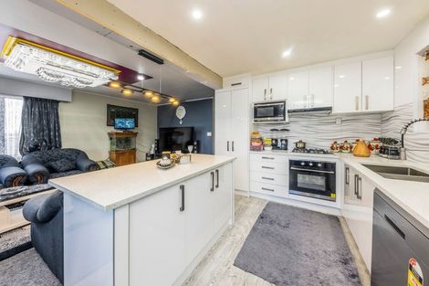 Photo of property in 6 Montego Place, Weymouth, Auckland, 2103