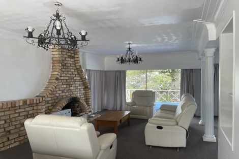 Photo of property in 39 Churchill Road, Murrays Bay, Auckland, 0630