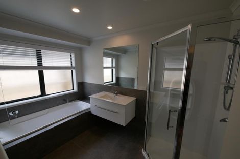 Photo of property in 2 Matawai Puna Drive, Pukekohe, 2120