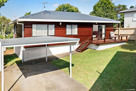 Photo of property in 2/8 Locket Road, Glenfield, Auckland, 0629