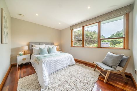 Photo of property in 51-59 Kingsley Street, Stokes Valley, Lower Hutt, 5019