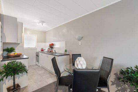 Photo of property in 1/4 Collie Road, Pukekohe, 2120