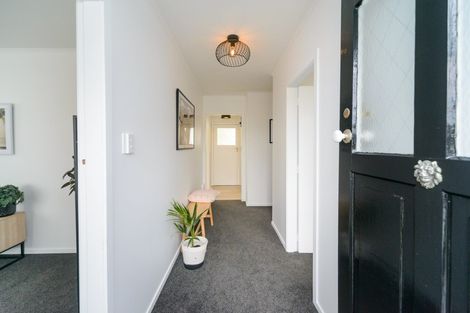 Photo of property in 6 Coventry Street, Highbury, Palmerston North, 4412