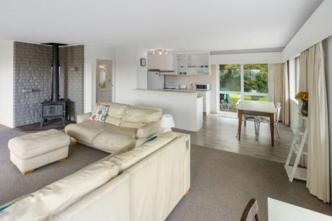 Photo of property in 6b Haratua Place, Springfield, Rotorua, 3015